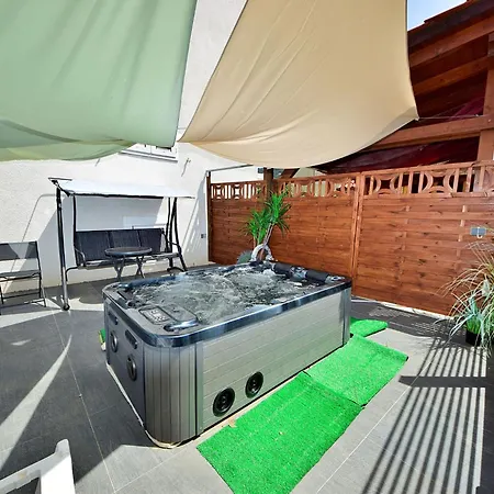 Mirroni By Interhome *